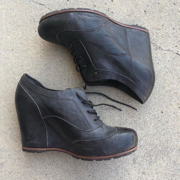 Kork-Ease Shoes - Kork-ease Lace Up covered Heel Wedge Bootie